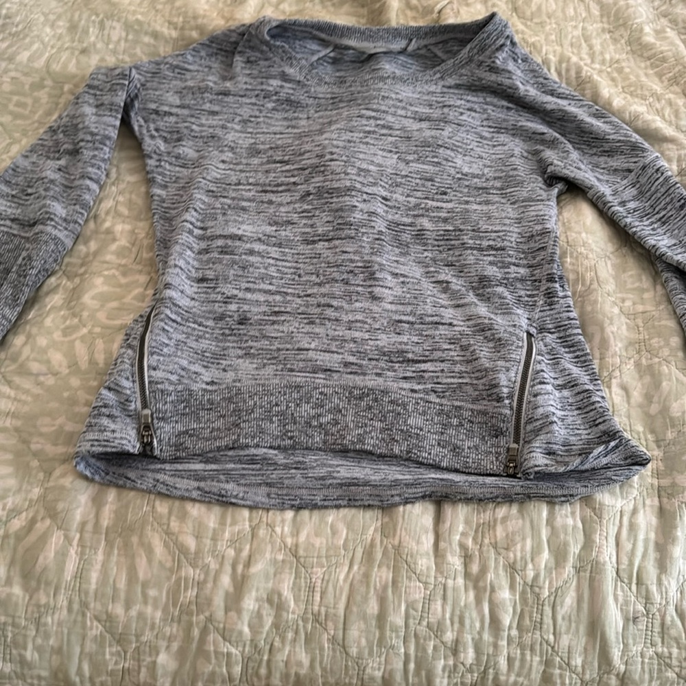 Sweater - Picture 1 of 5
